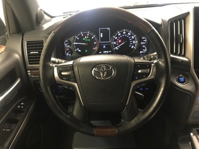 2019 Toyota Land Cruiser Base